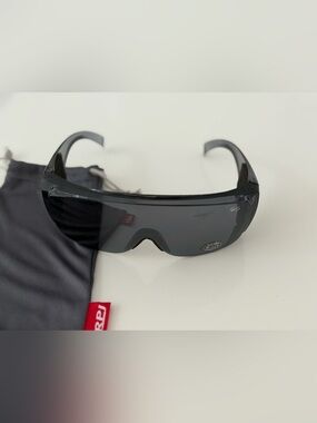 BlueMint NEW English Ski-glasses with black cover